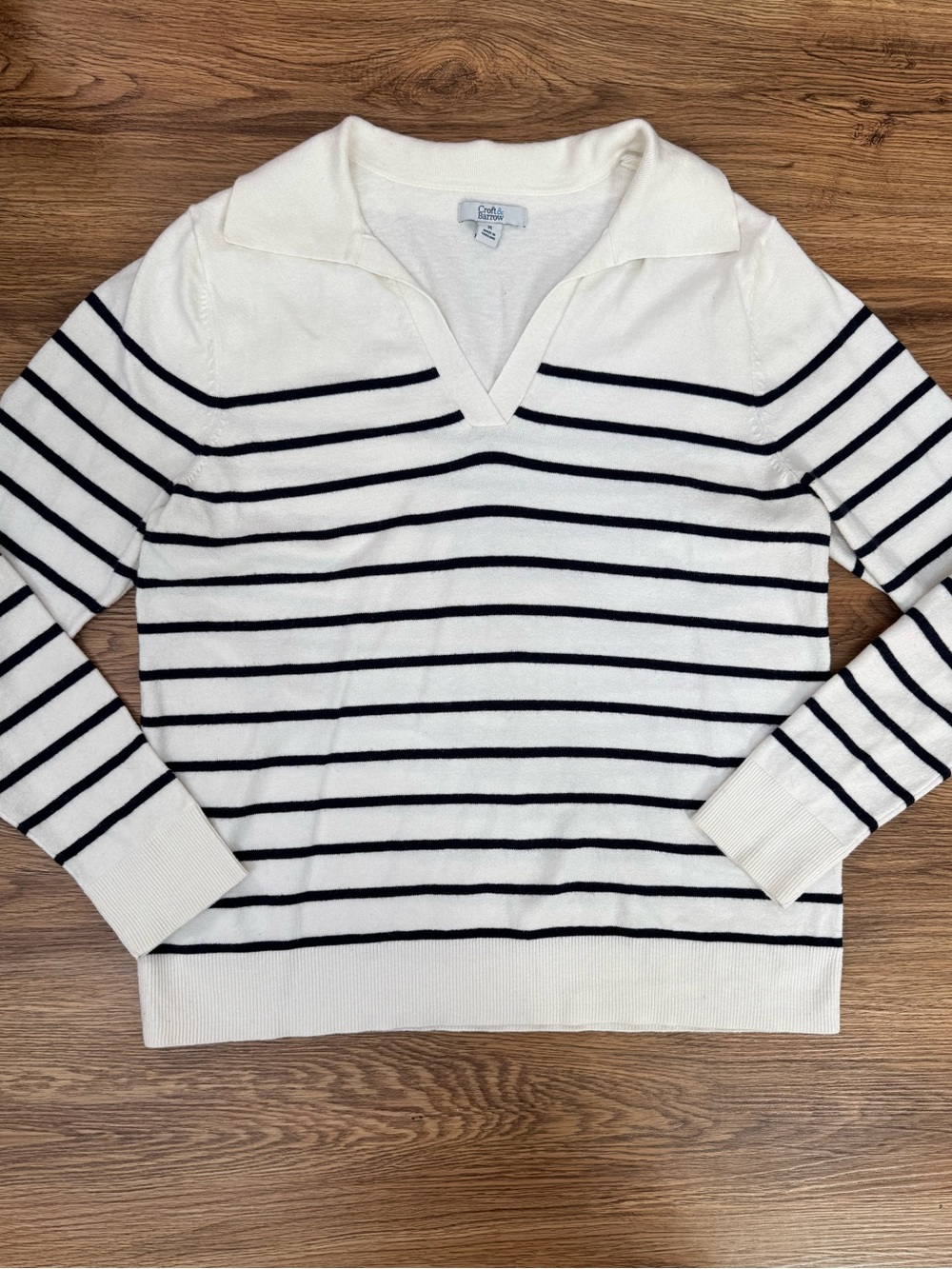 croft & barrow Cream and Black Striped V-Neck Sweater